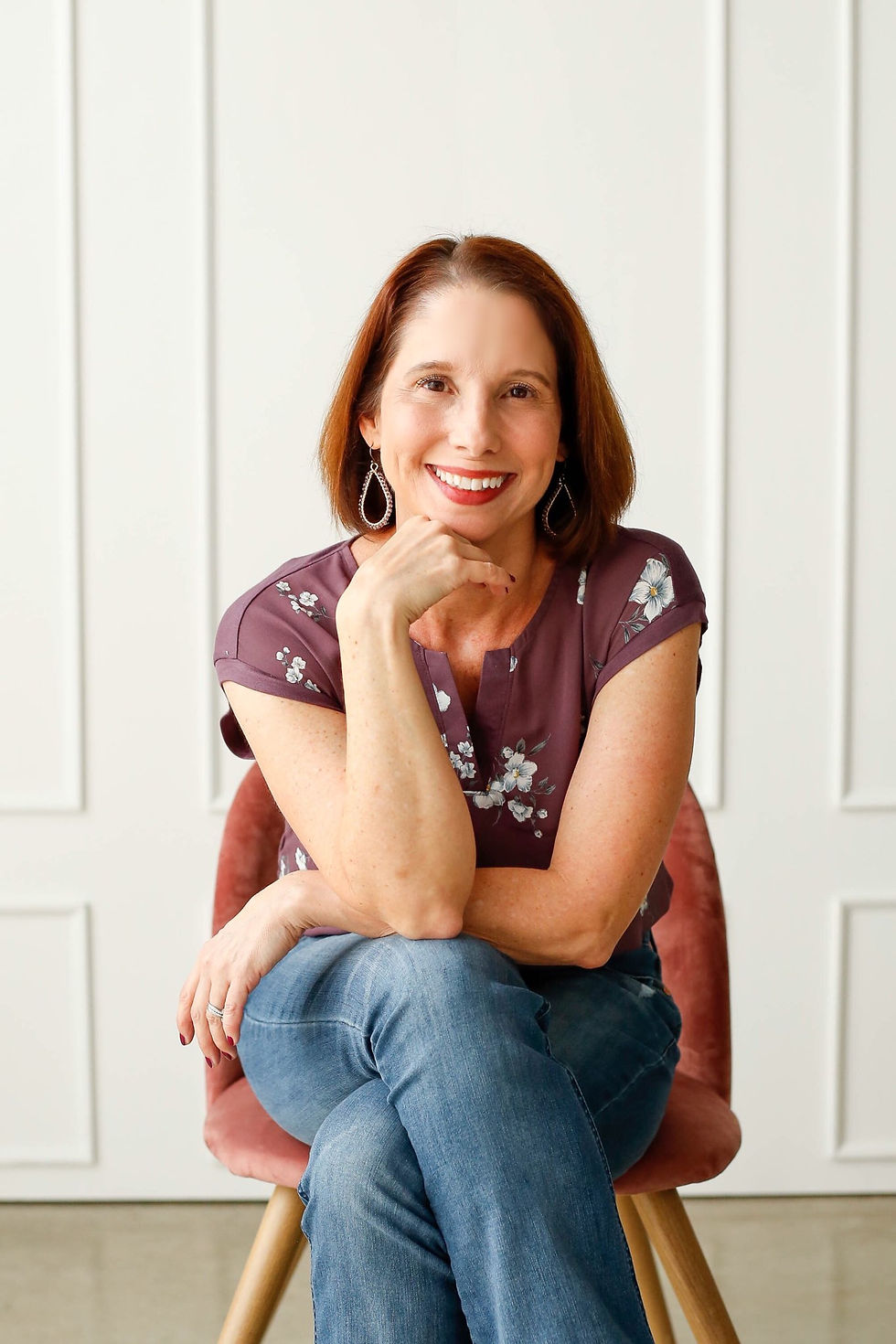 Shannon Ferguson, Owner & Graphic Designer, The Inviting Pear Photography: Yanire Yaniz Photography